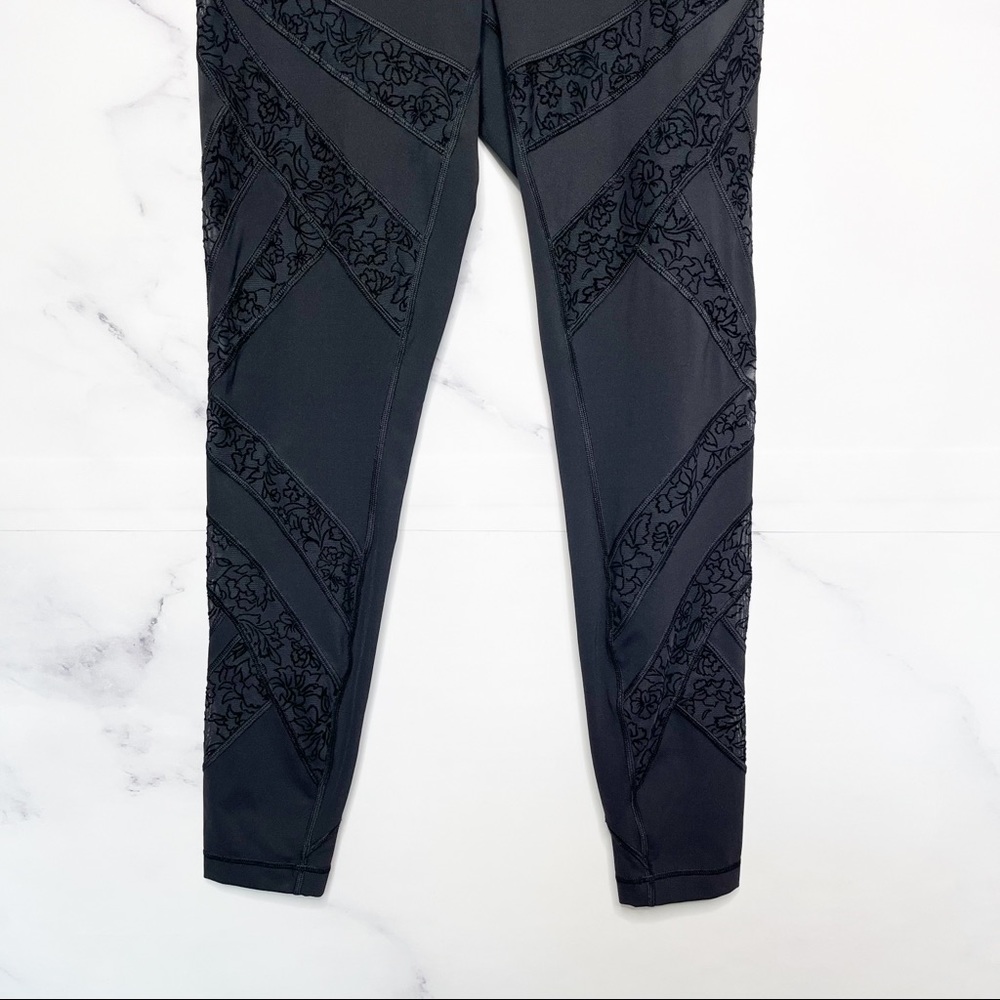 Lululemon Wunder Under High-Rise Tight* Flocked 28"
Black - Picture 7 of 16